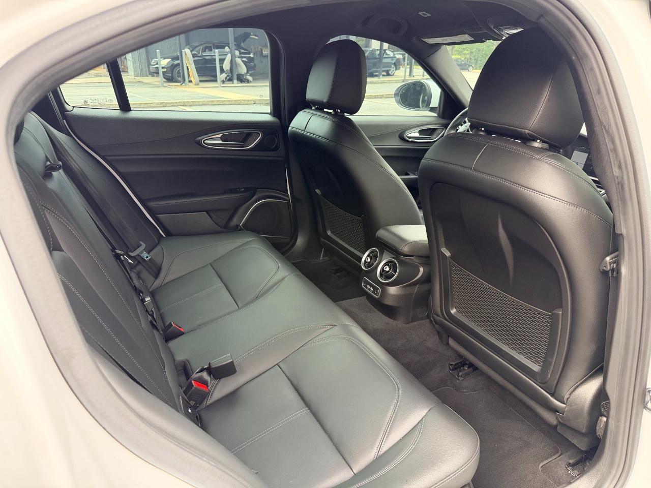 Alfa Romeo Giulia Sprint 2023