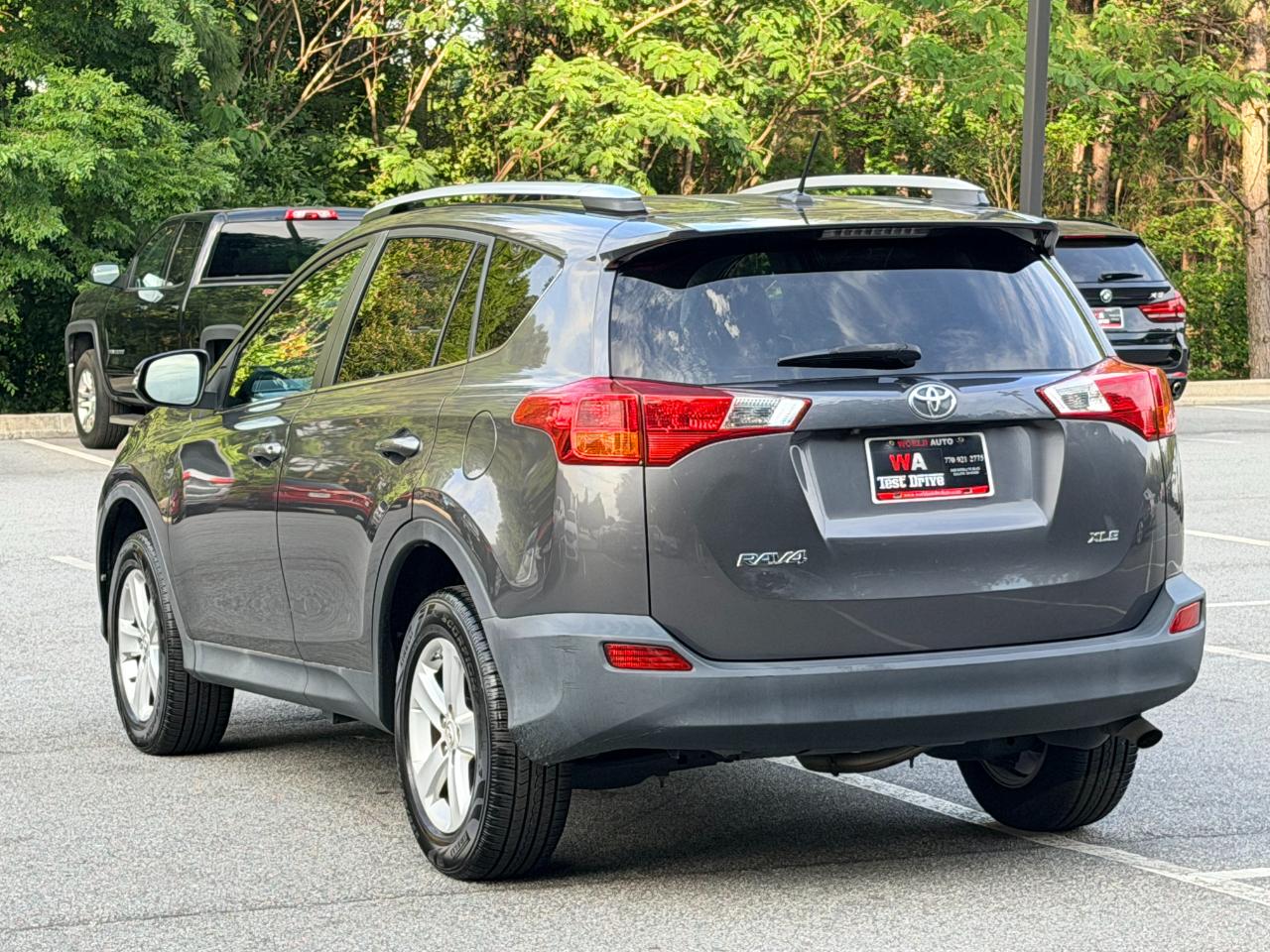 Toyota RAV4 XLE FWD 2014