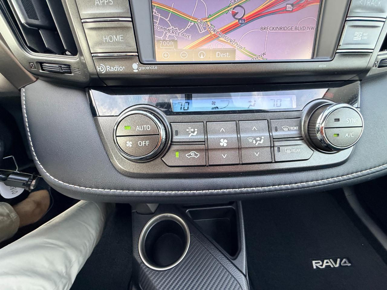 Toyota RAV4 XLE FWD 2014