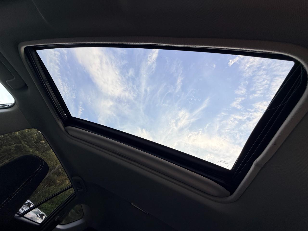 Toyota RAV4 XLE FWD 2014