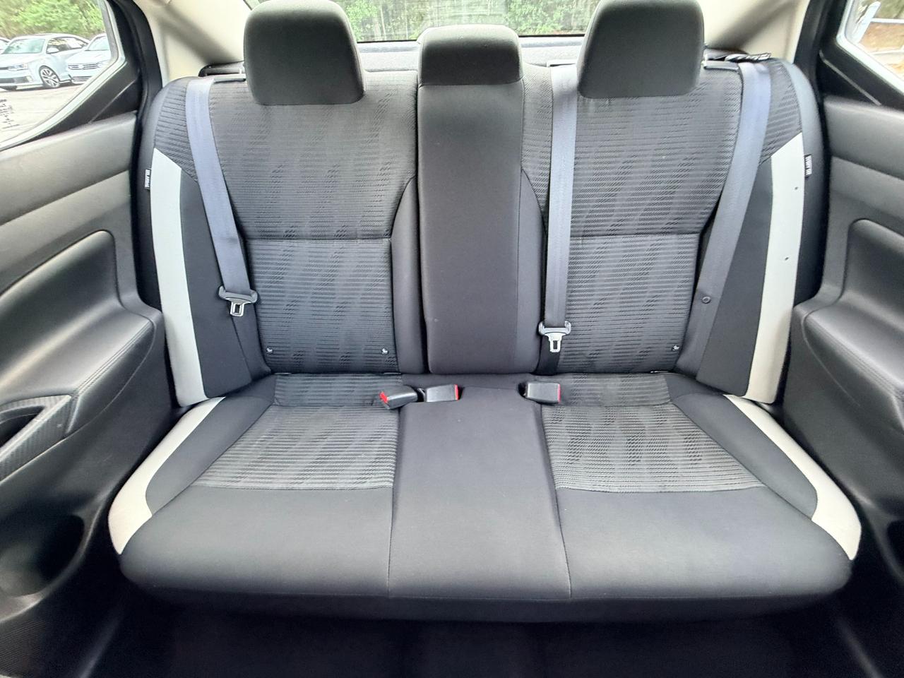 Nissan Versa SV 2020