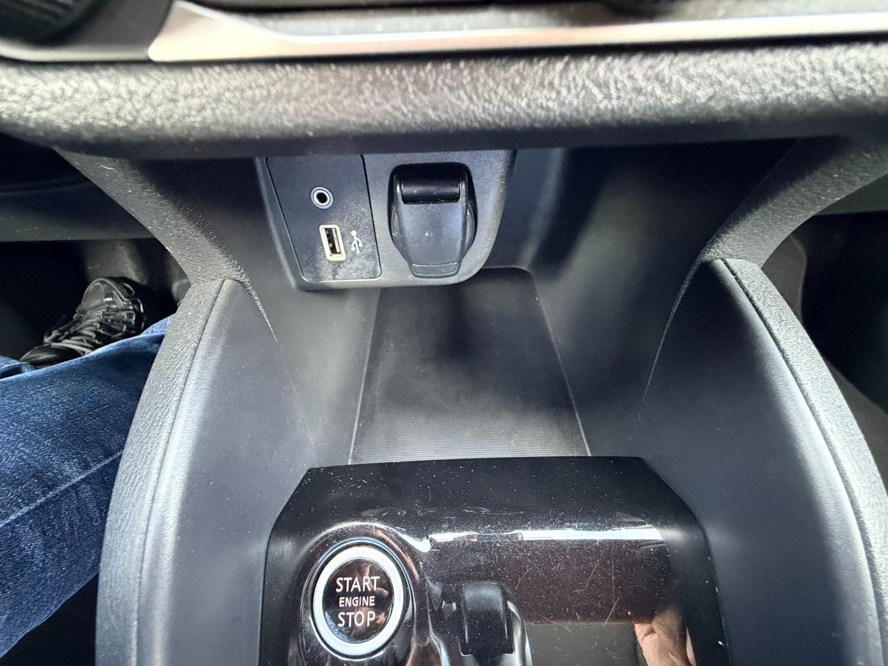 Nissan Versa SV 2020