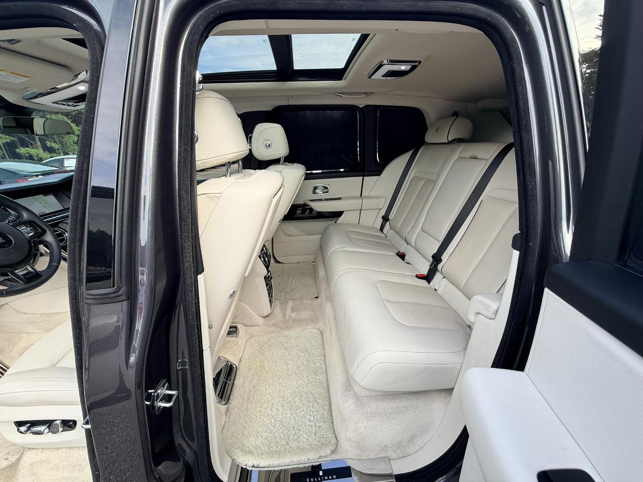 Rolls-Royce Cullinan Base 2019
