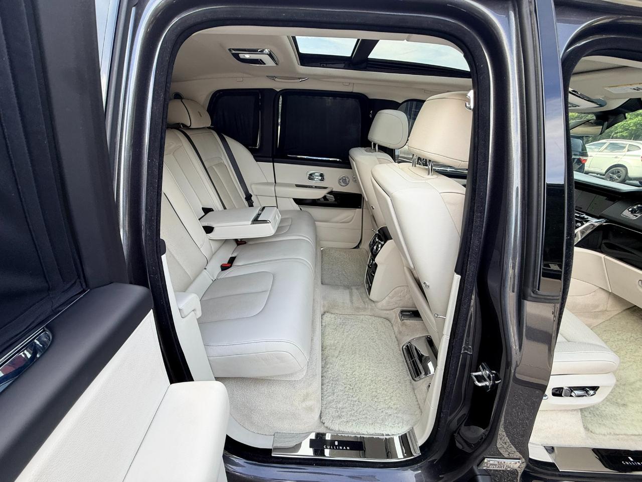 Rolls-Royce Cullinan Base 2019