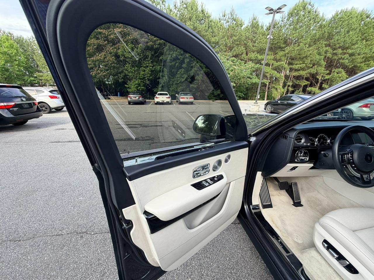 Rolls-Royce Cullinan Base 2019