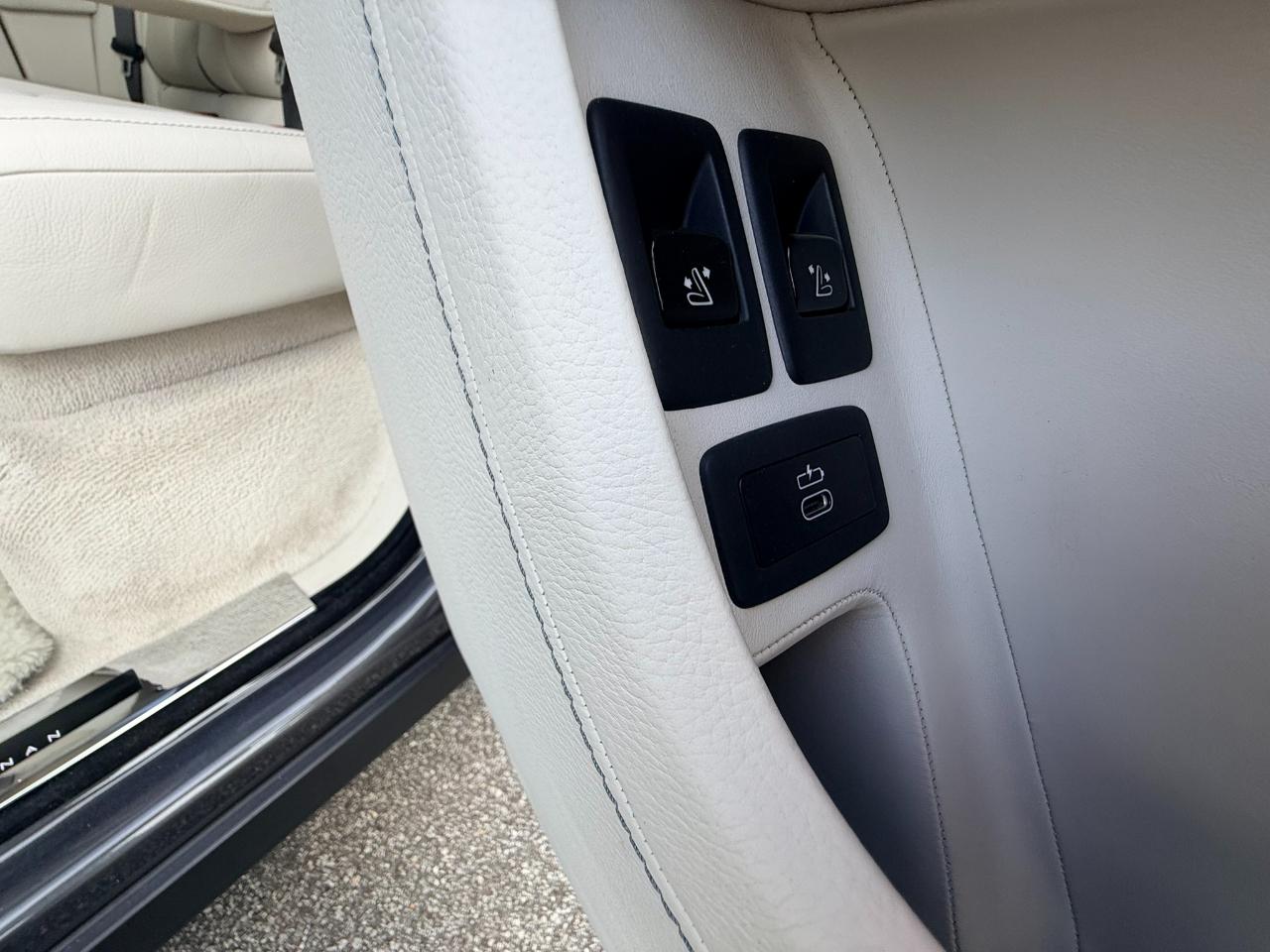 Rolls-Royce Cullinan Base 2019