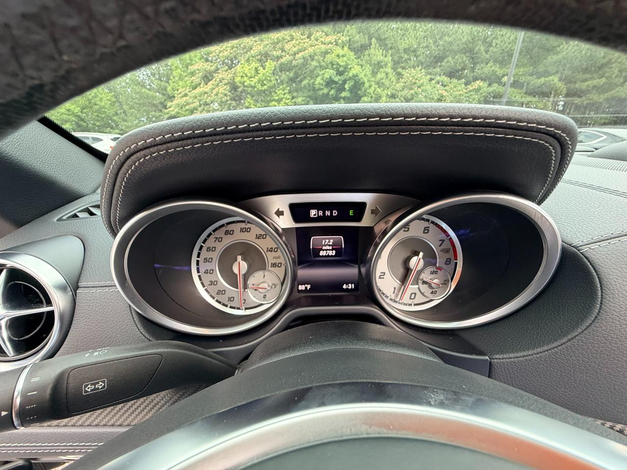 Mercedes-Benz SL-Class SL550 2016
