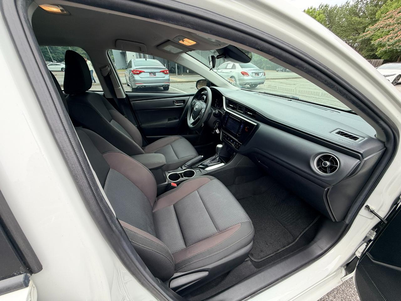 Toyota Corolla LE 2019