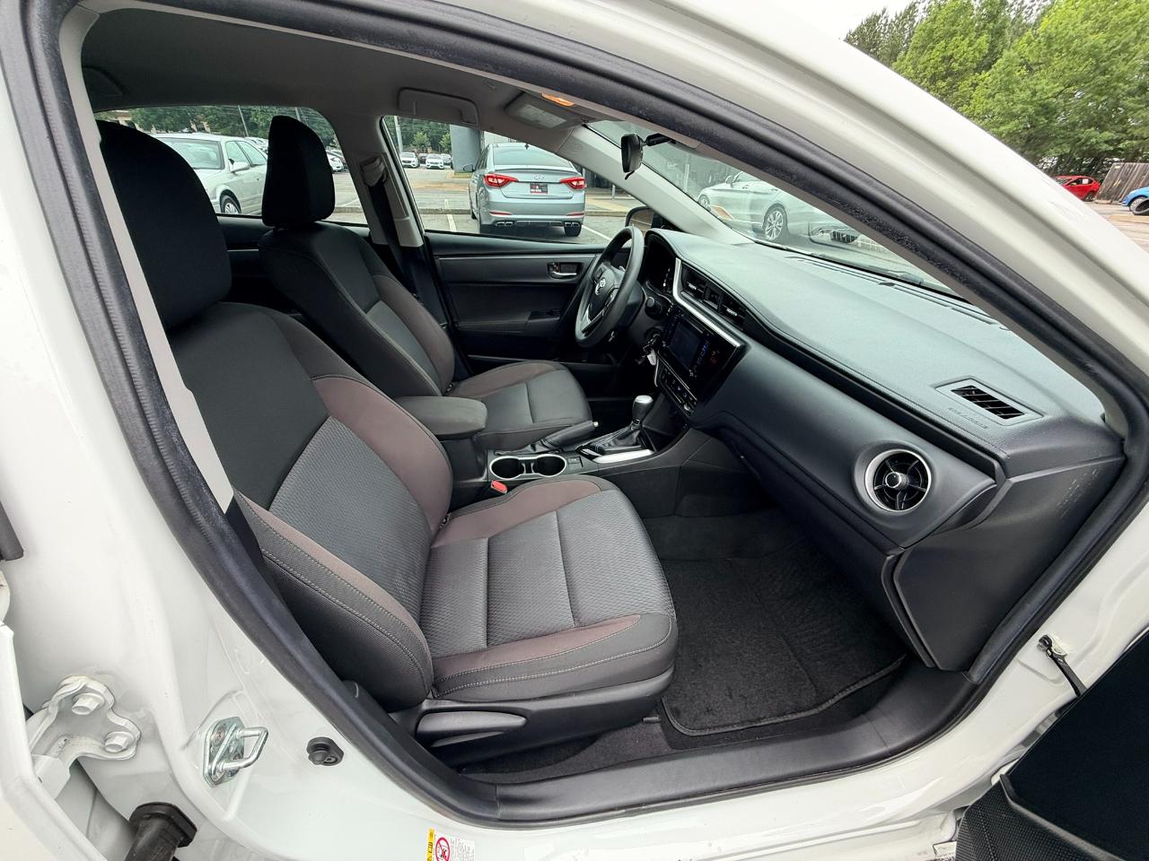 Toyota Corolla LE 2019