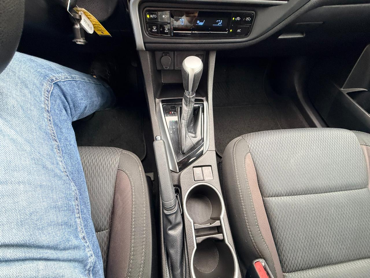 Toyota Corolla LE 2019
