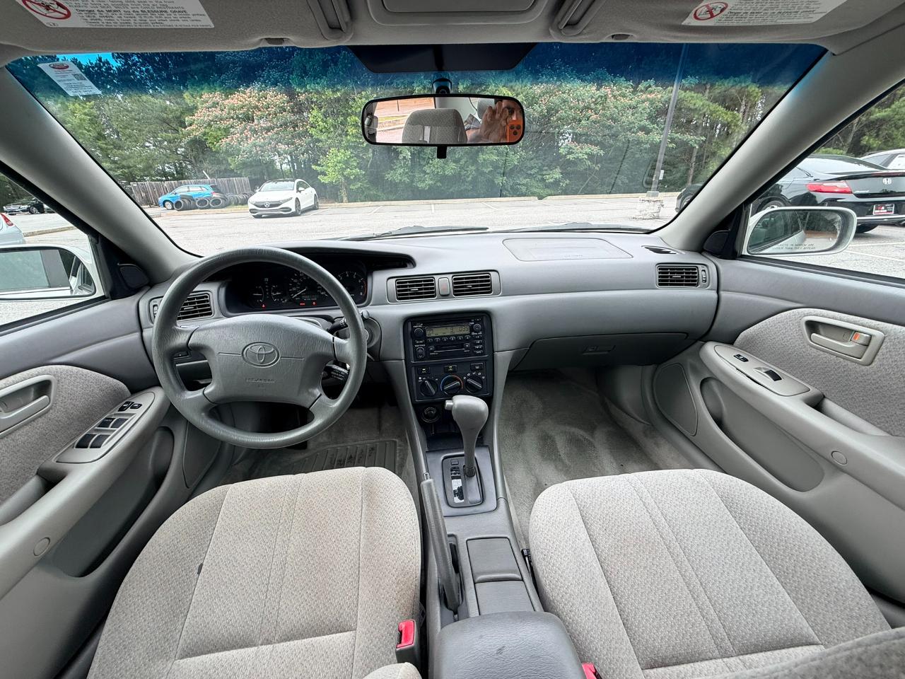 Toyota Camry LE 2000