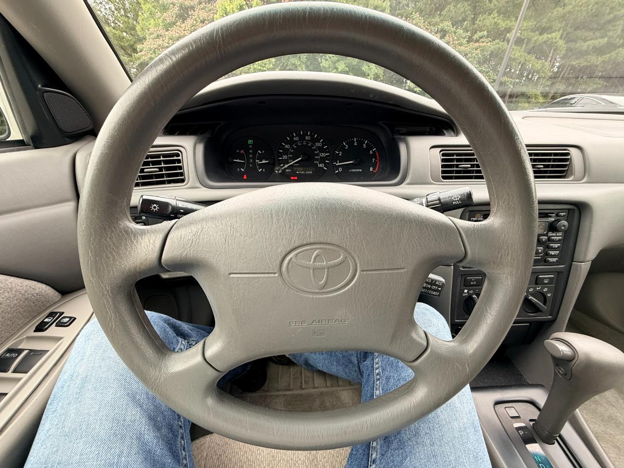Toyota Camry LE 2000