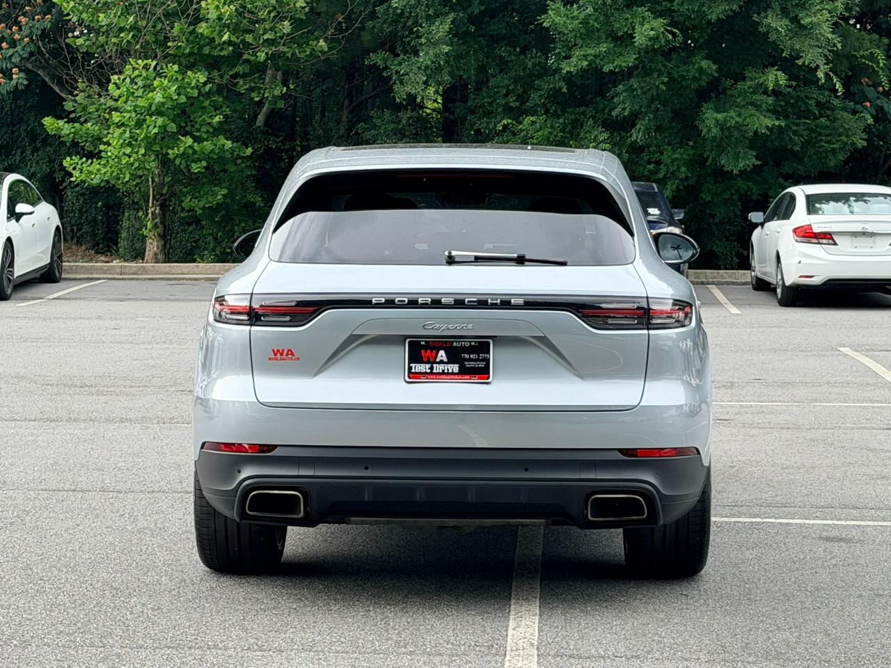 Porsche Cayenne Base 2021