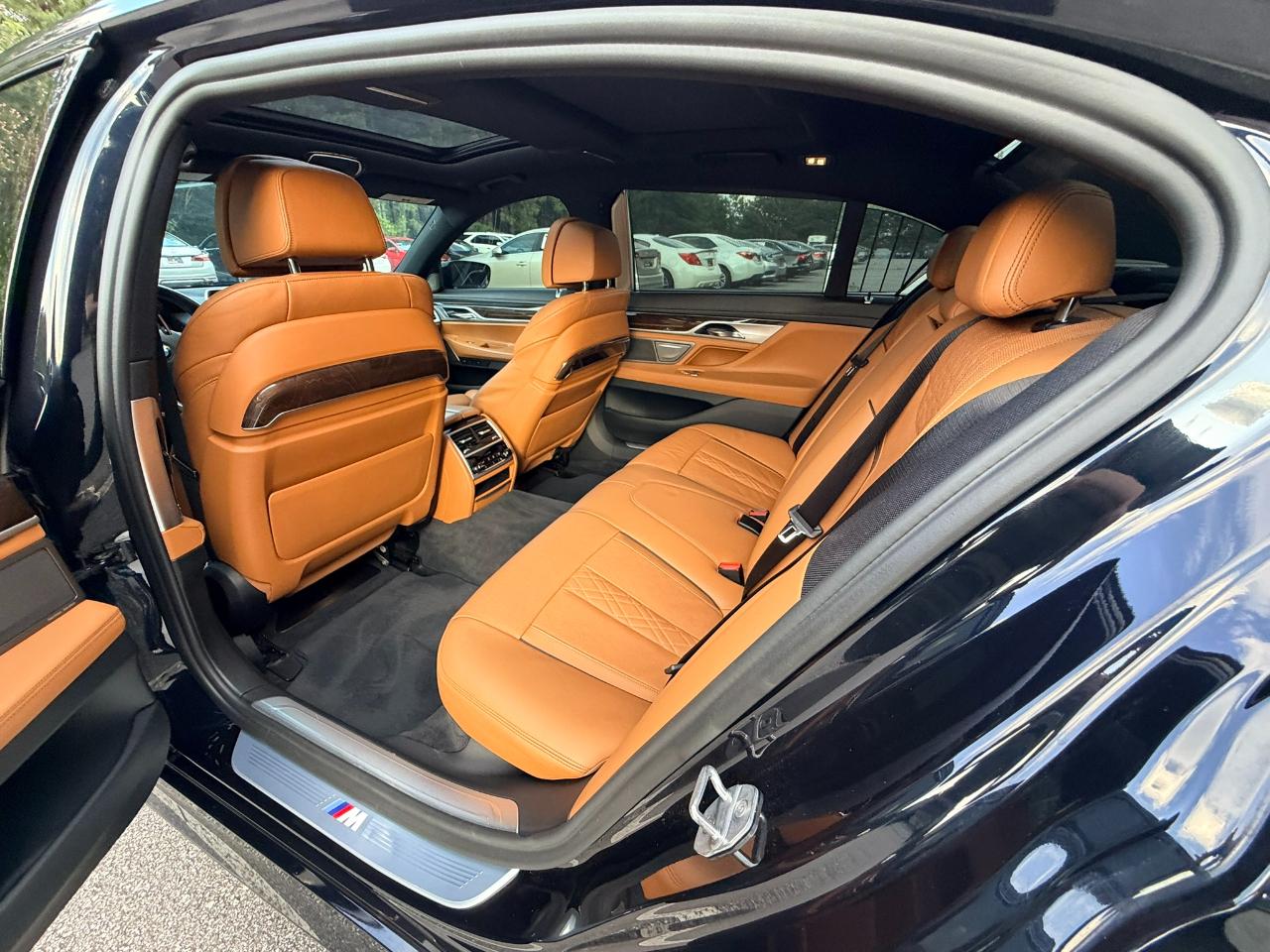 BMW 7-Series 750i xDrive 2019