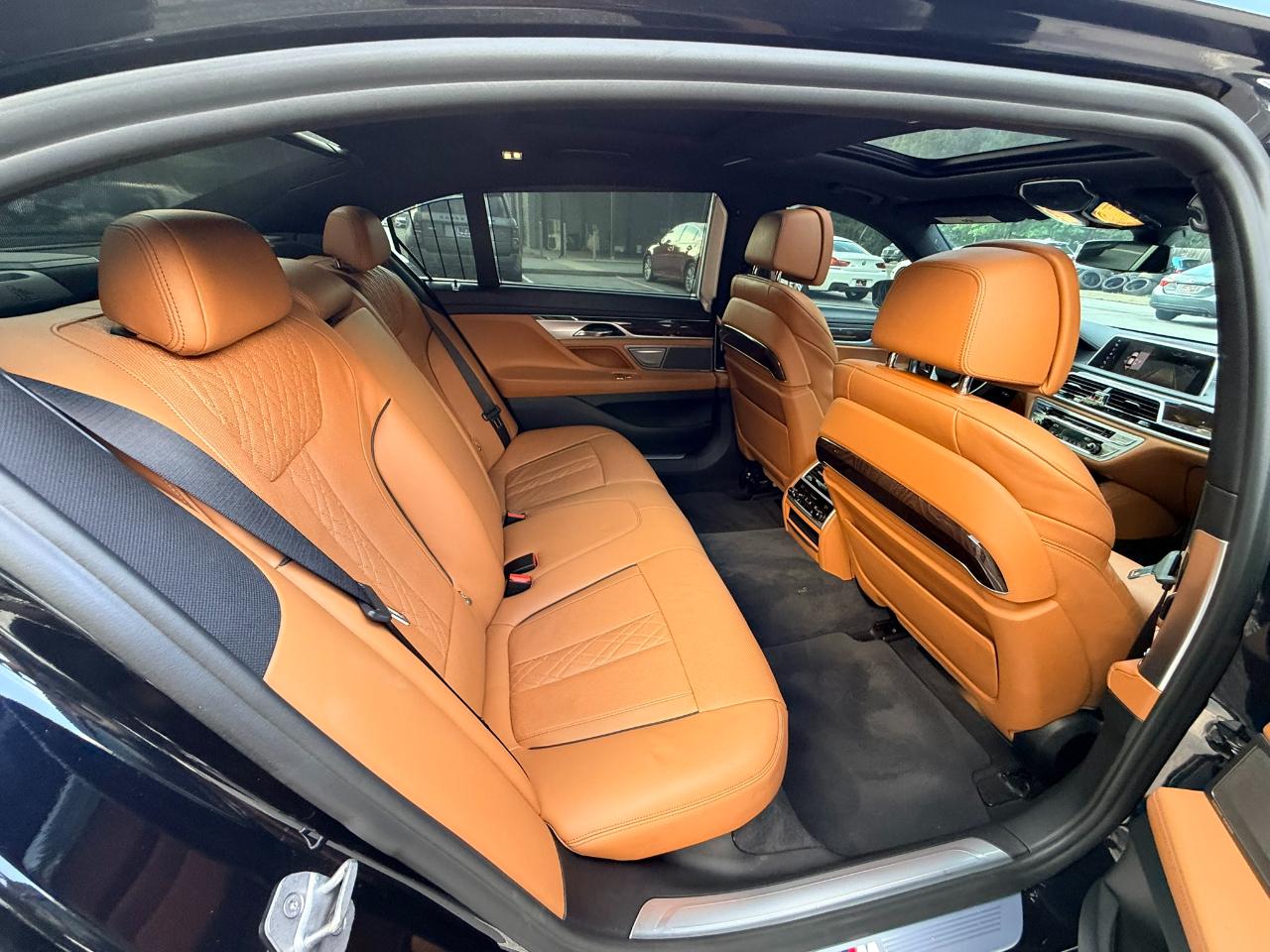 BMW 7-Series 750i xDrive 2019