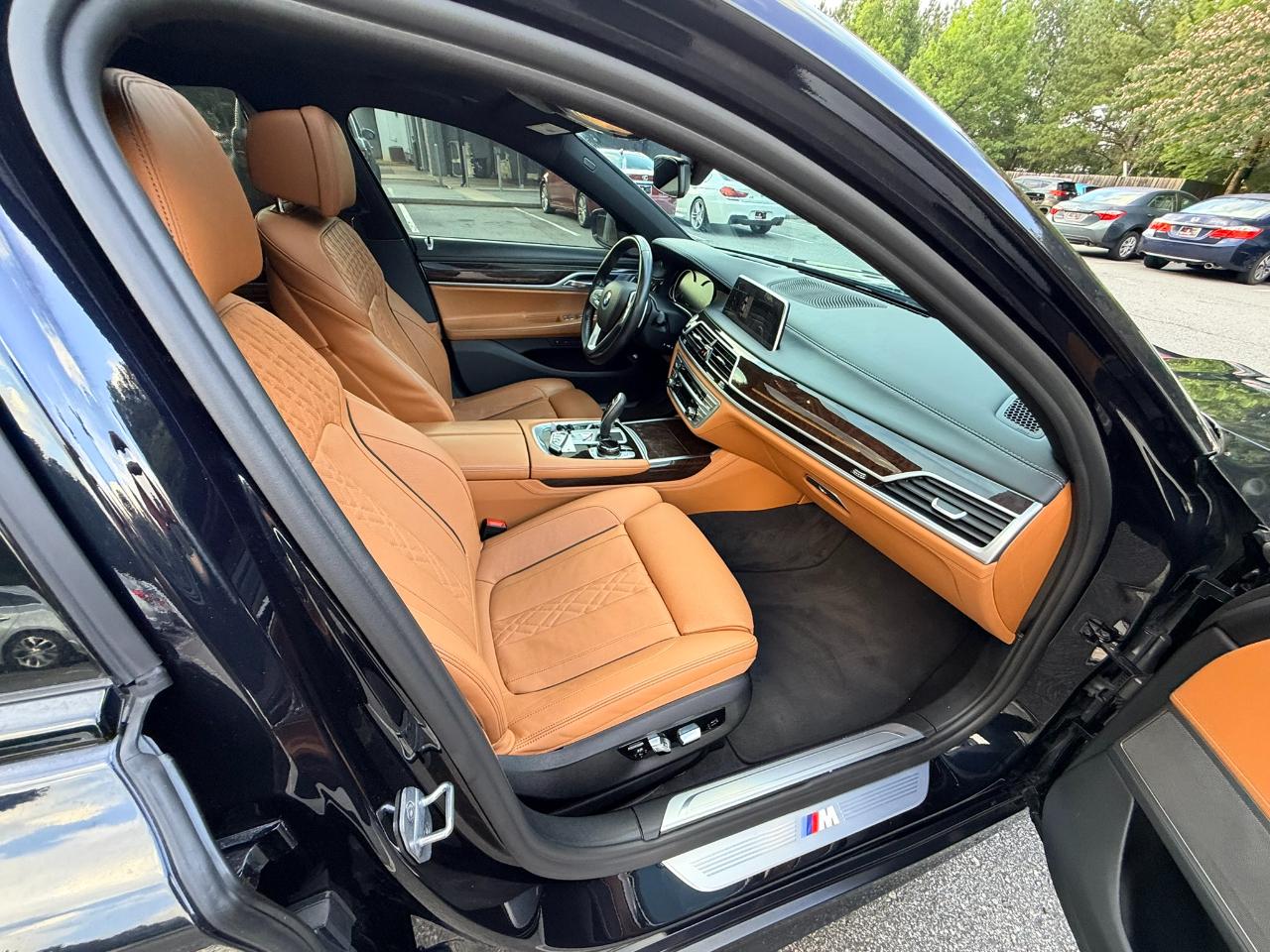 BMW 7-Series 750i xDrive 2019