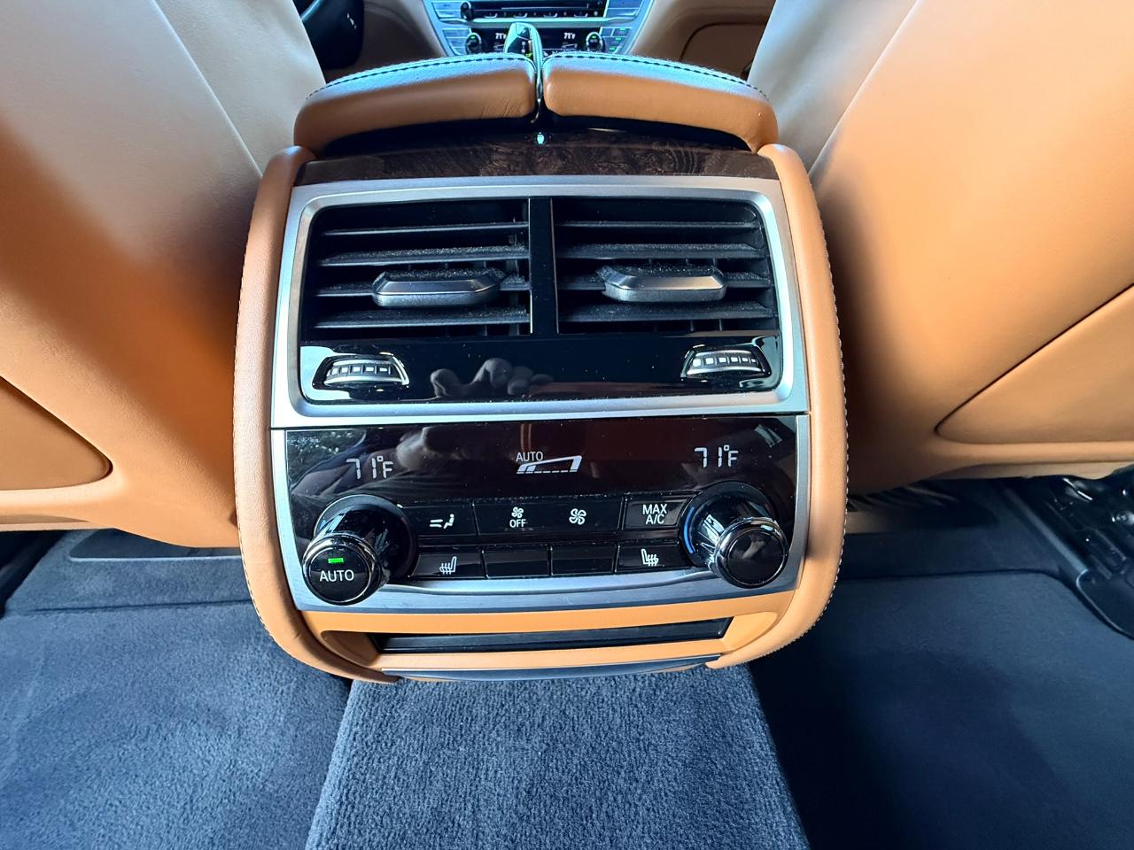 BMW 7-Series 750i xDrive 2019