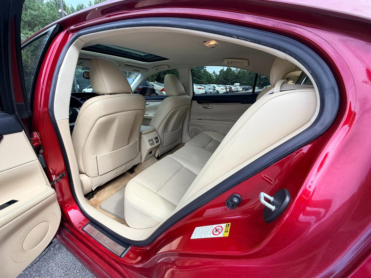 Lexus ES 350 Sedan 2015