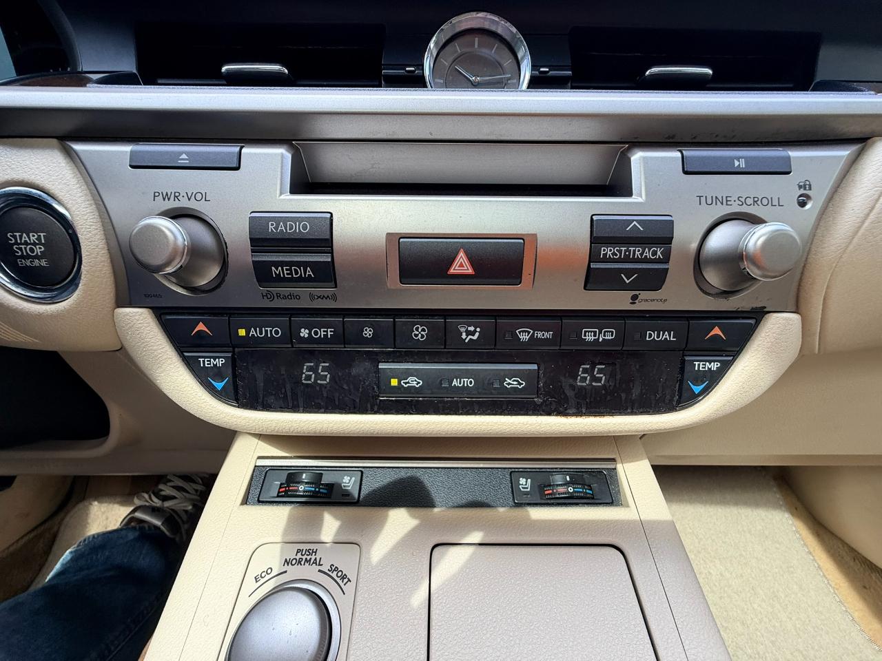 Lexus ES 350 Sedan 2015