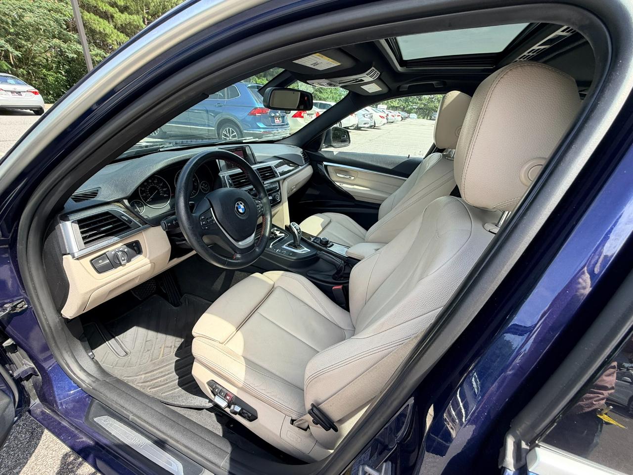 BMW 3-Series 330i xDrive SULEV Sedan 2017
