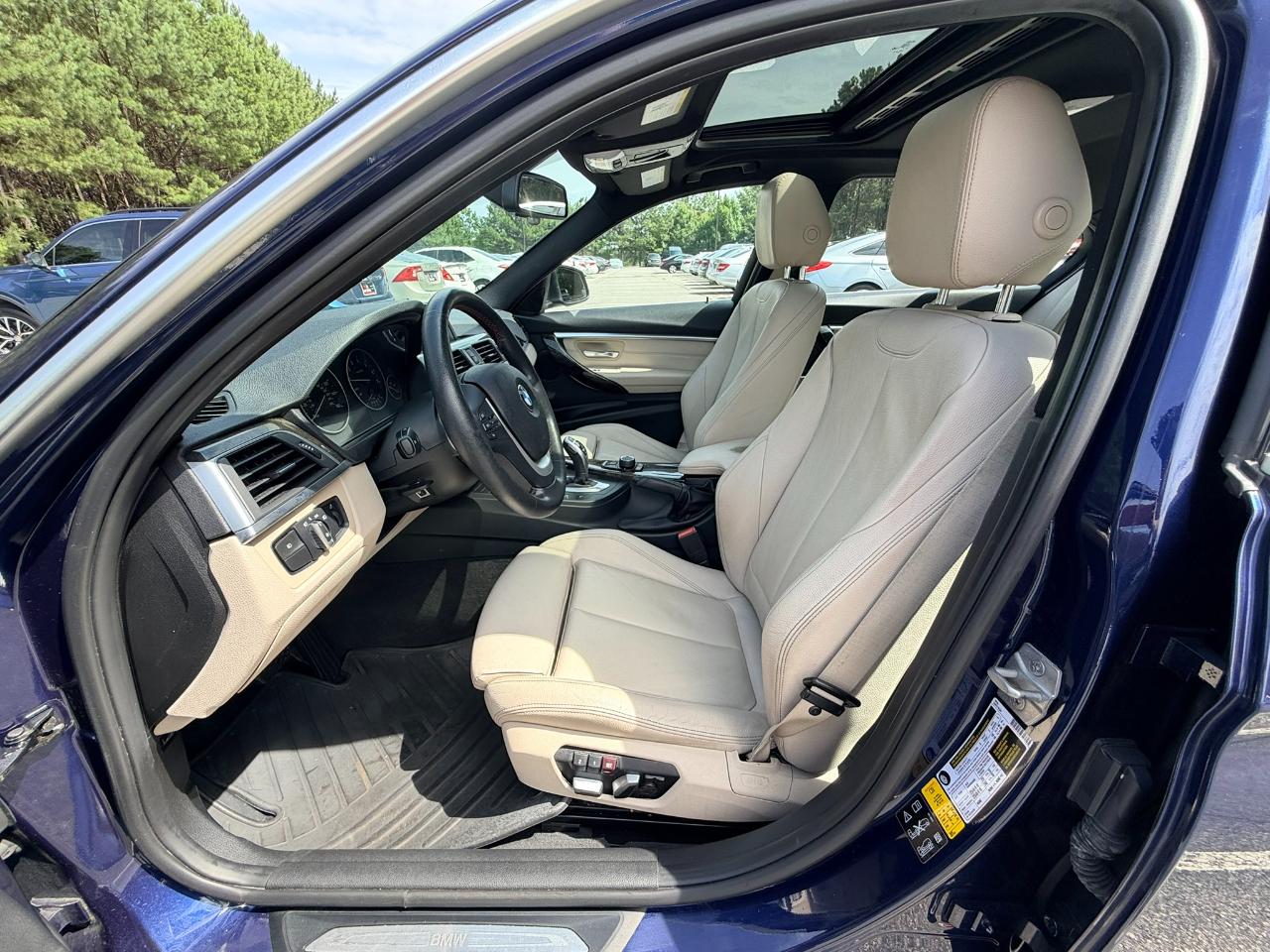 BMW 3-Series 330i xDrive SULEV Sedan 2017