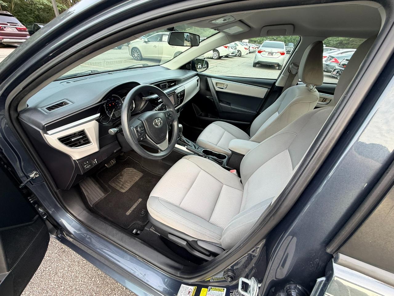 Toyota Corolla LE 2014