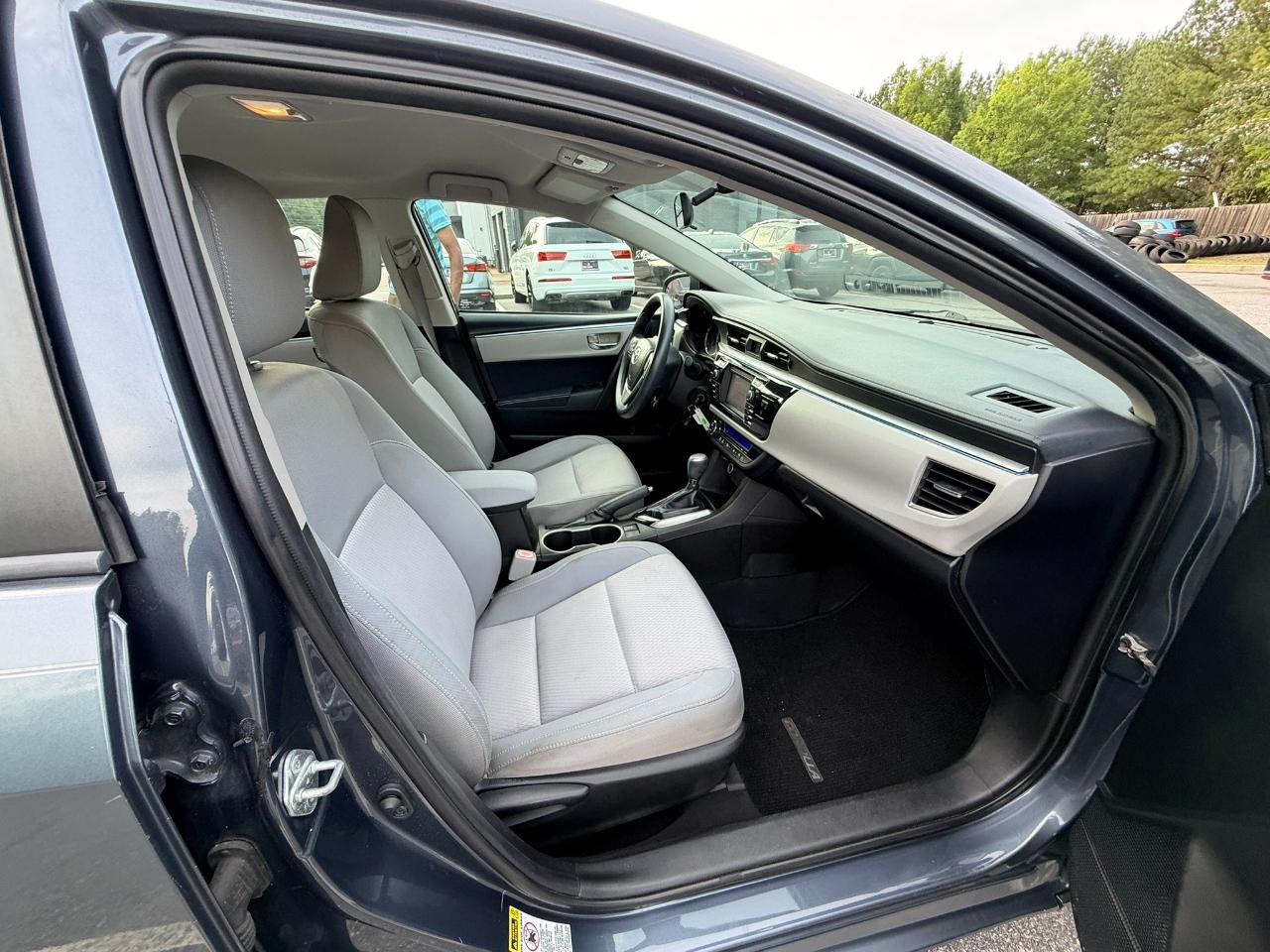 Toyota Corolla LE 2014