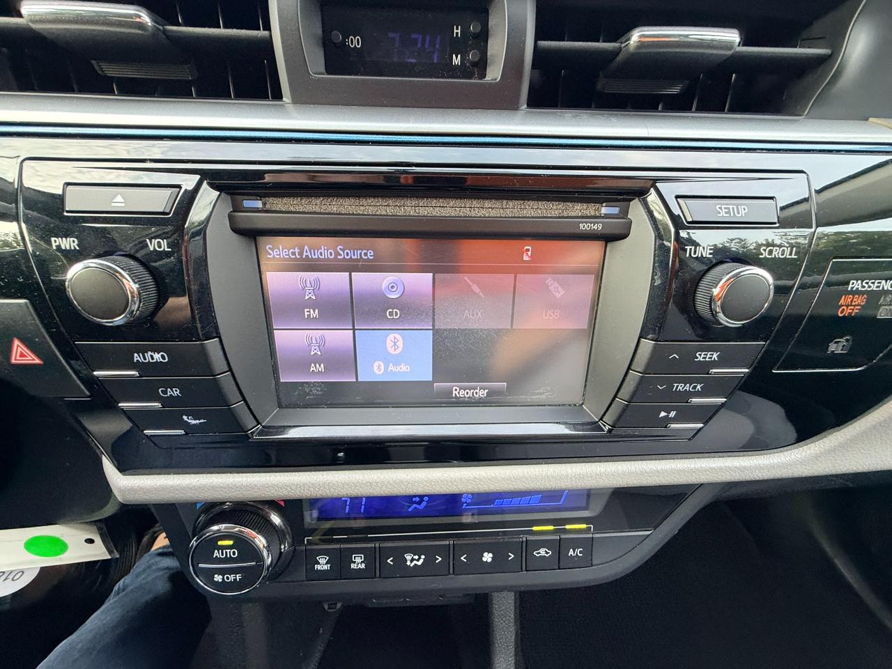 Toyota Corolla LE 2014