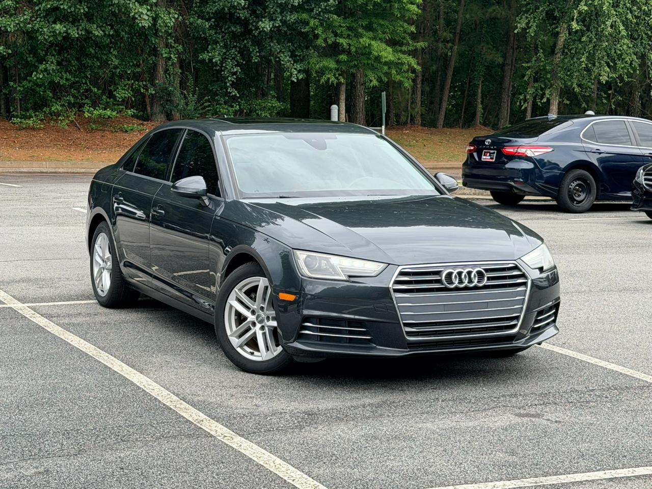 Audi A4 2.0T Premium Sedan 2017