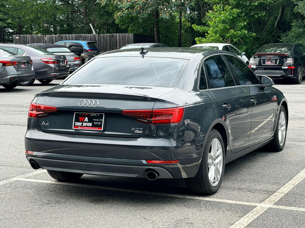 Audi A4 2.0T Premium Sedan 2017
