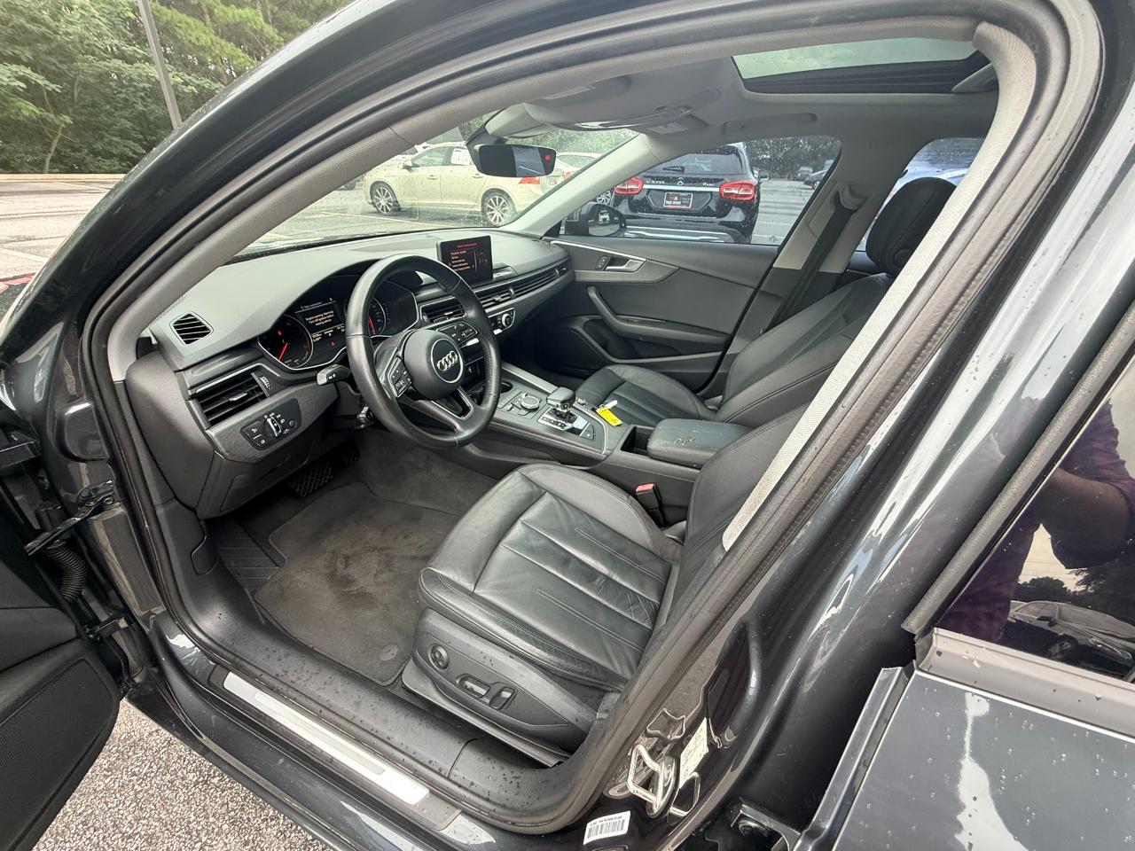 Audi A4 2.0T Premium Sedan 2017
