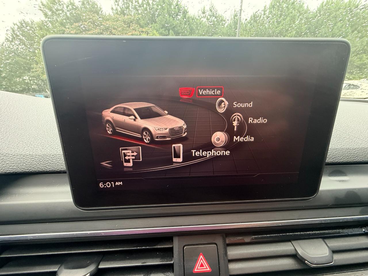 Audi A4 2.0T Premium Sedan 2017