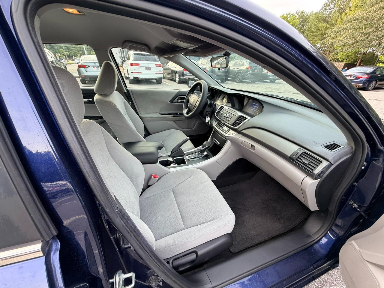 Honda Accord LX Sedan CVT 2013