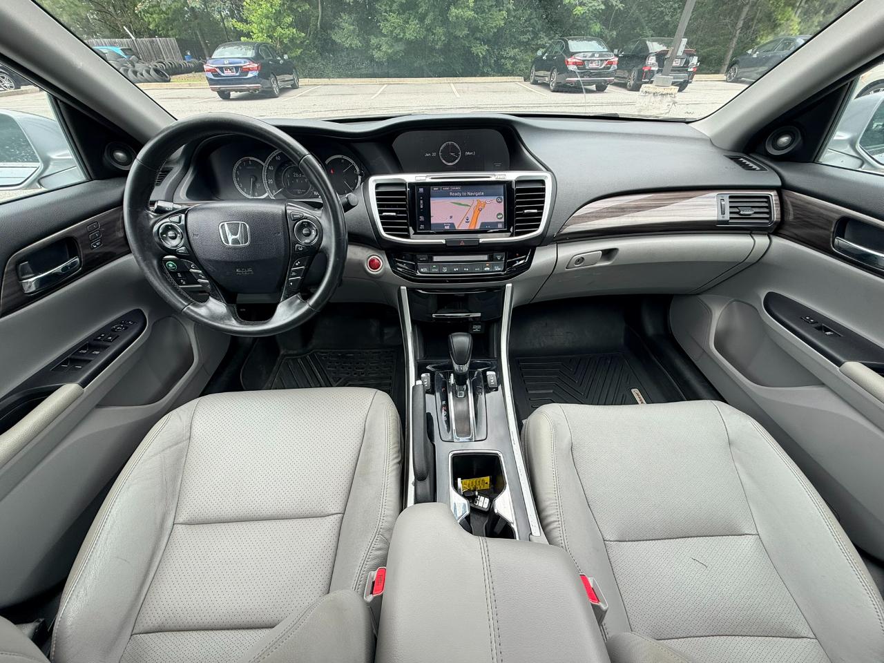 Honda Accord EX-L Sedan AT with Navigation System 2017