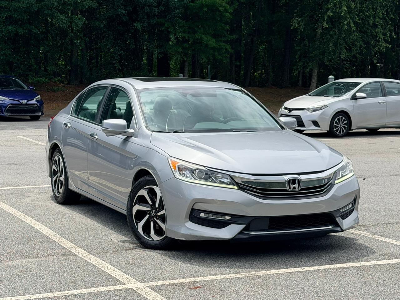 Honda Accord EX-L Sedan AT with Navigation System 2017