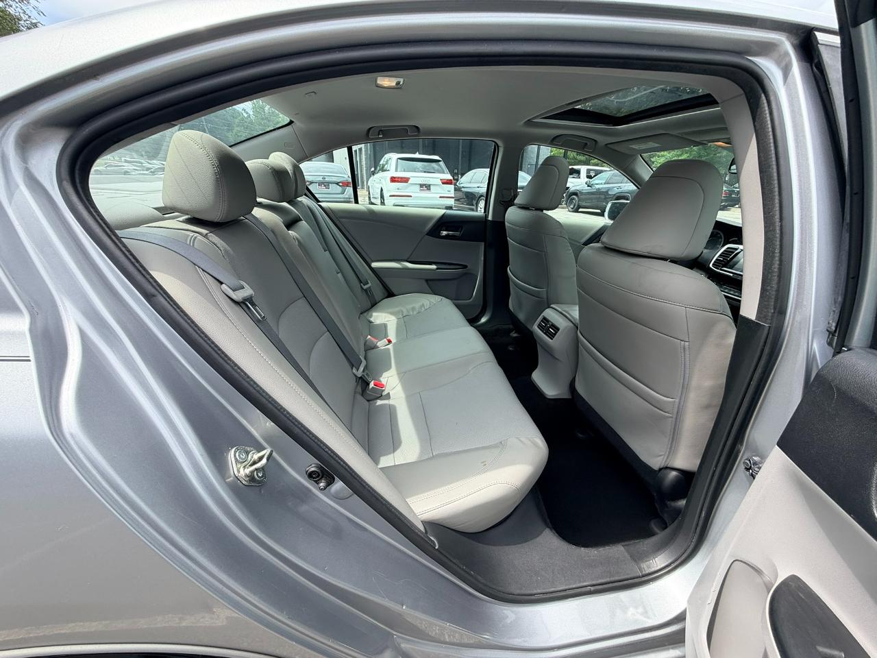 Honda Accord EX-L Sedan AT with Navigation System 2017