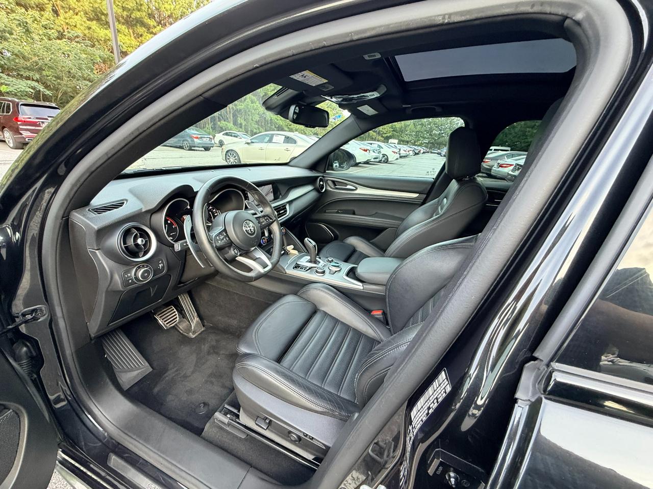 Alfa Romeo Stelvio Veloce AWD 2022