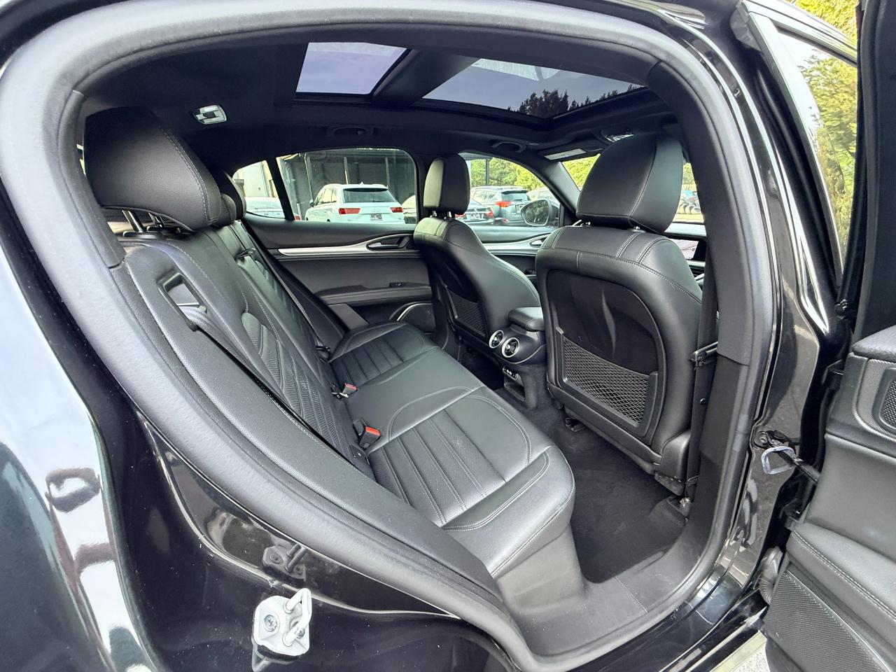 Alfa Romeo Stelvio Veloce AWD 2022