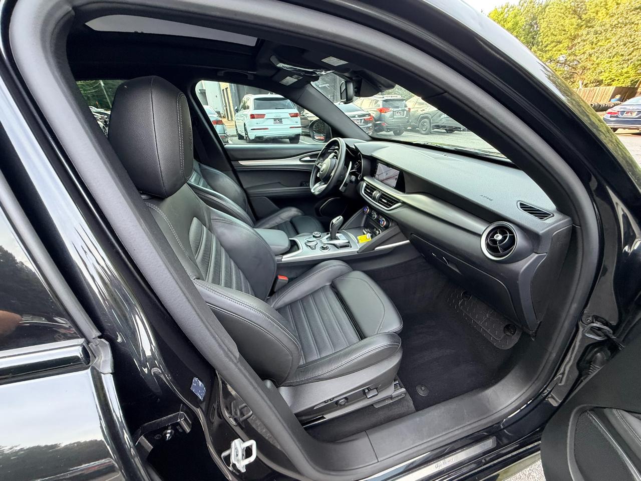 Alfa Romeo Stelvio Veloce AWD 2022