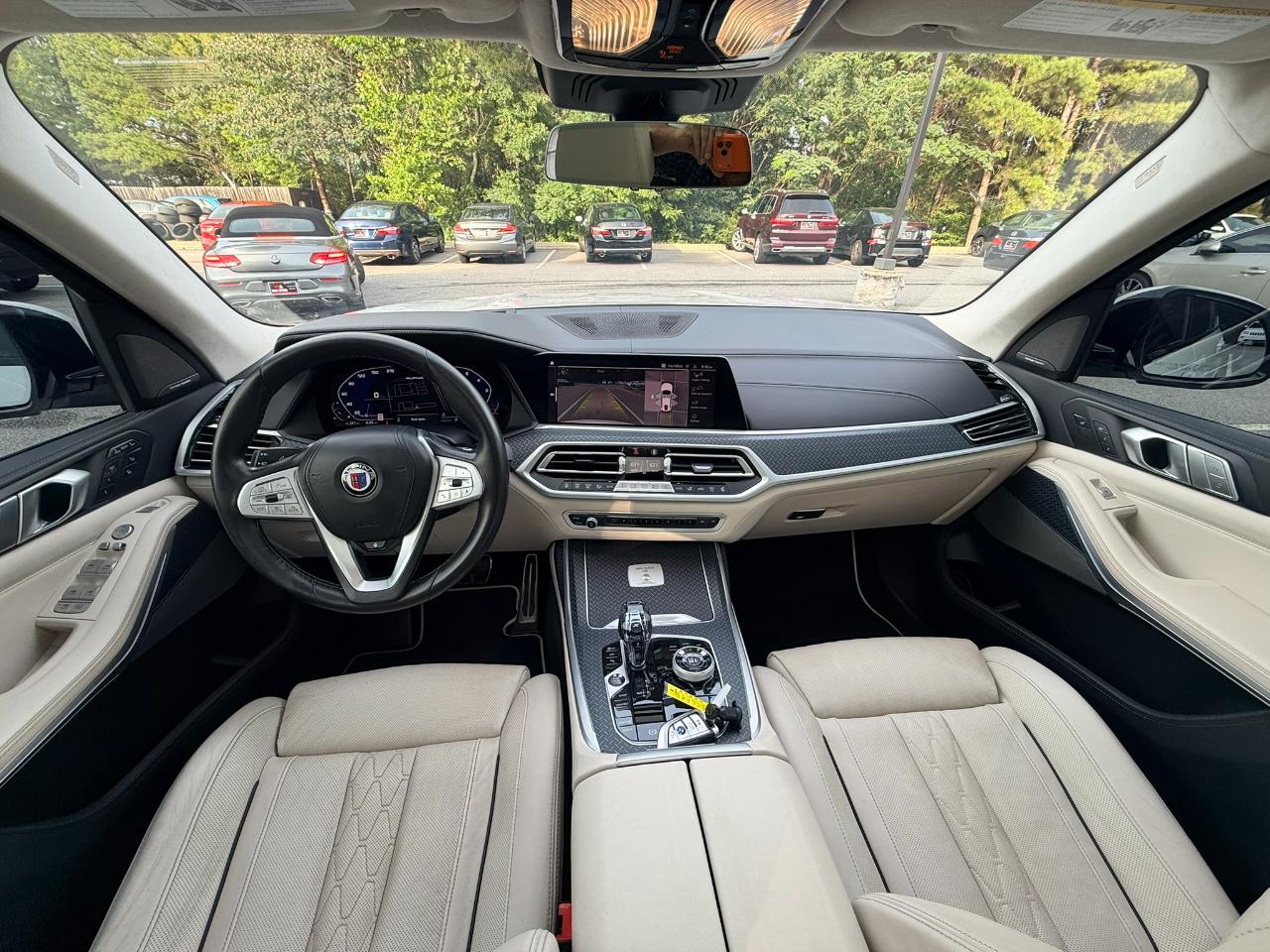 BMW Alpina XB7  2022