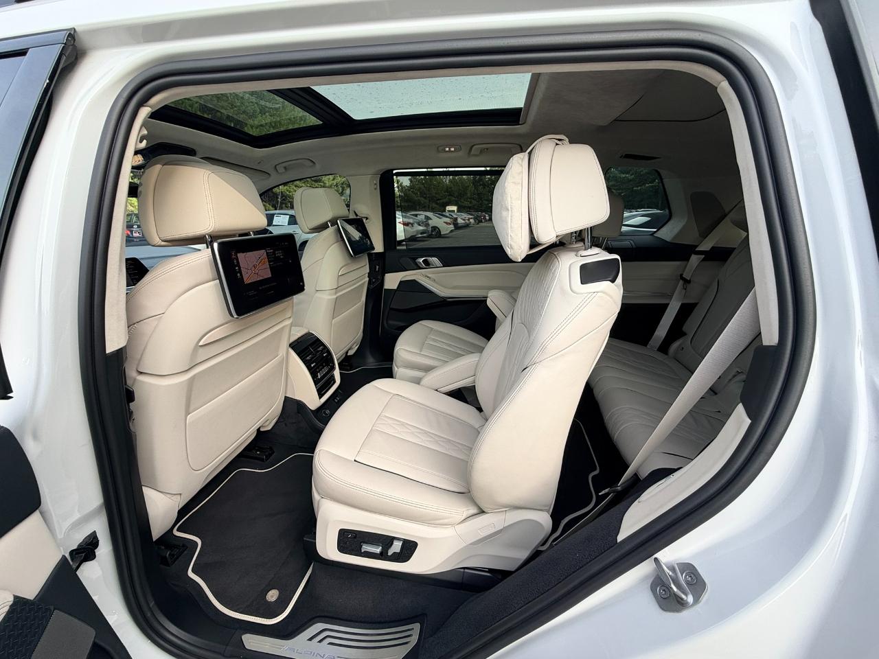 BMW Alpina XB7  2022