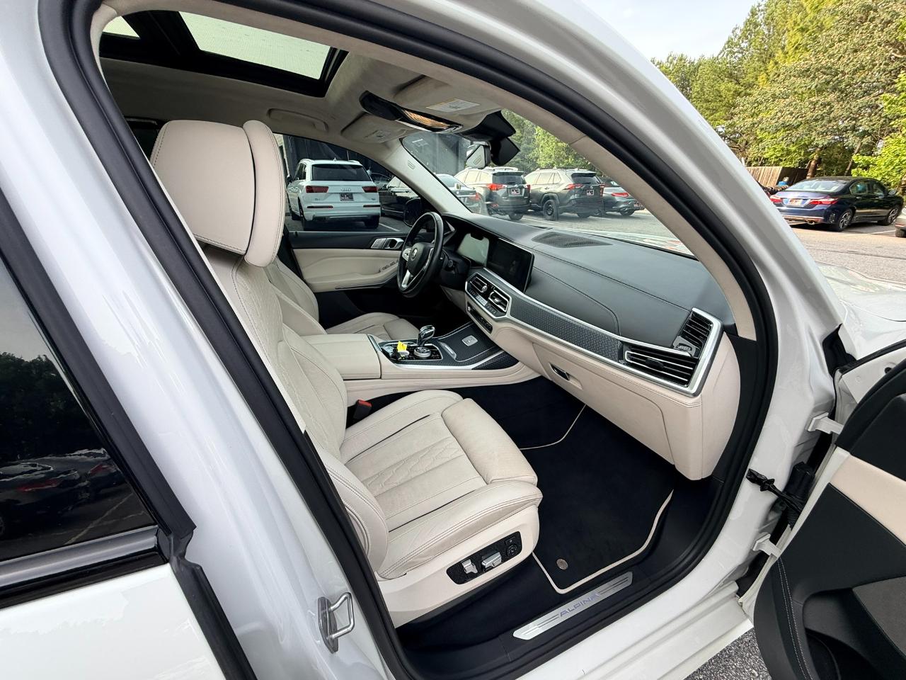 BMW Alpina XB7  2022
