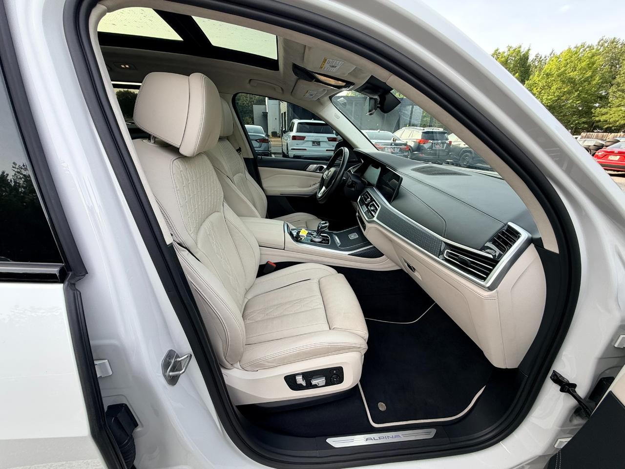 BMW Alpina XB7  2022