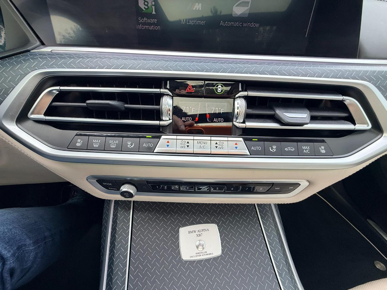 BMW Alpina XB7  2022