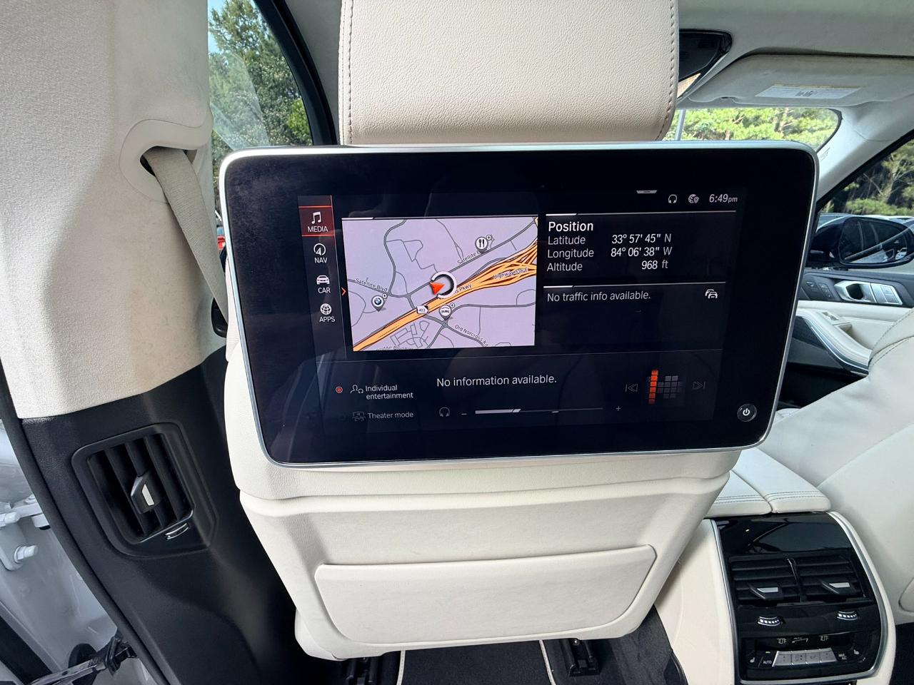 BMW Alpina XB7  2022