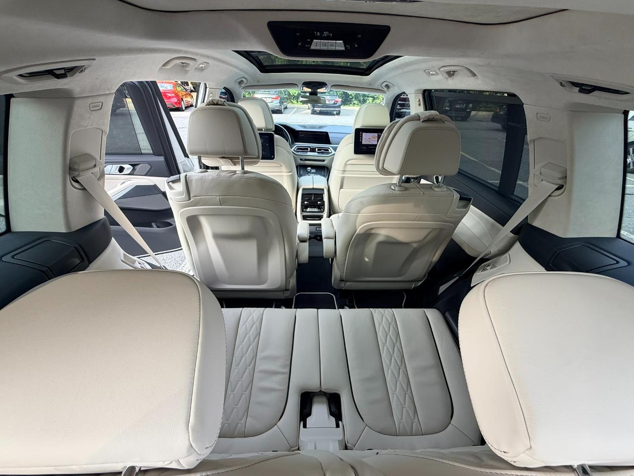 BMW Alpina XB7  2022
