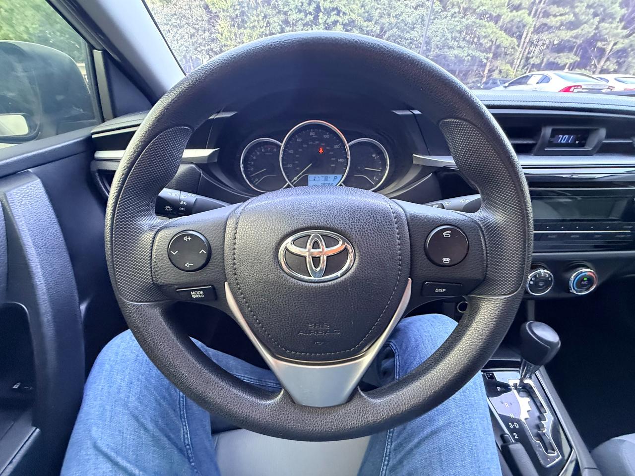 Toyota Corolla L 4-Speed AT 2015