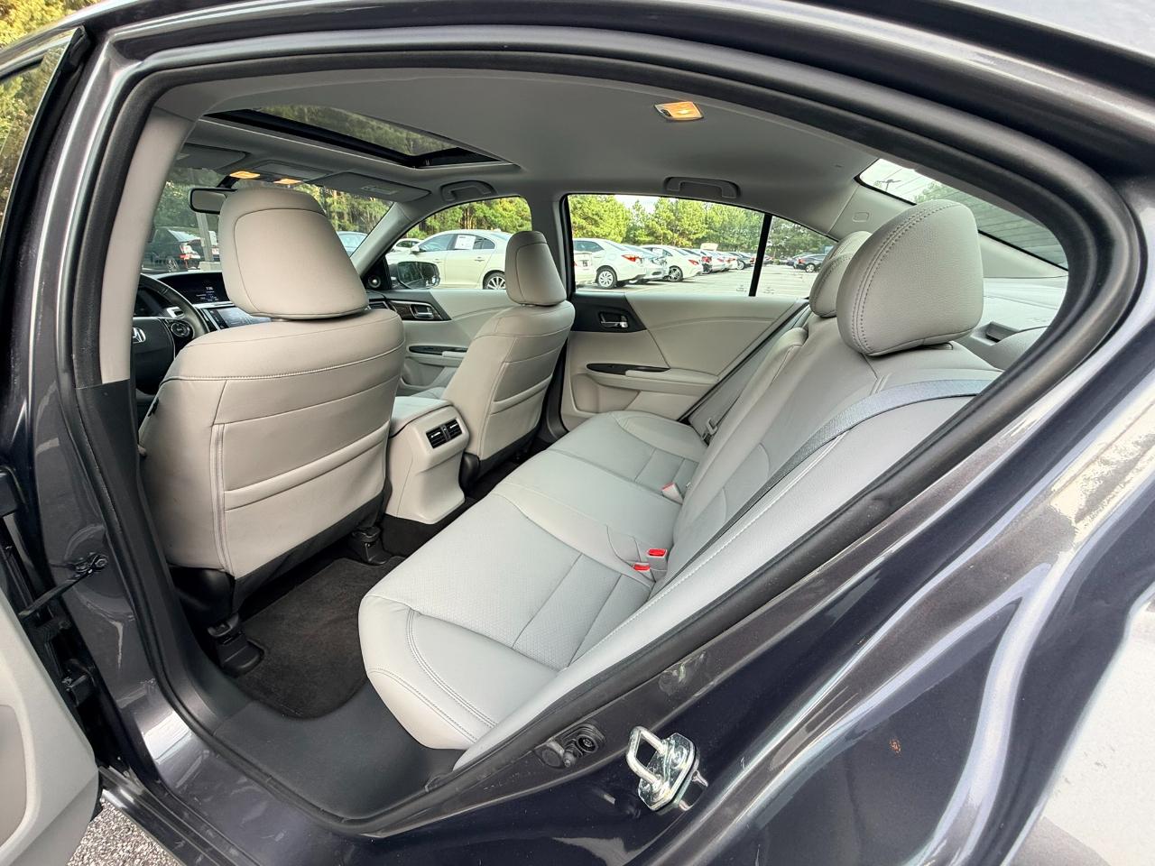 Honda Accord EX-L Sedan V6 6-Spd AT 2017