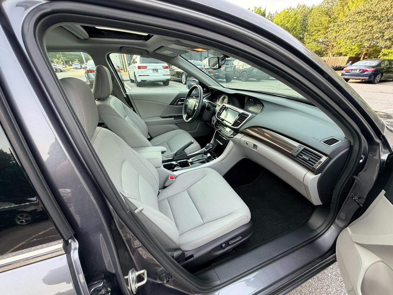 Honda Accord EX-L Sedan V6 6-Spd AT 2017