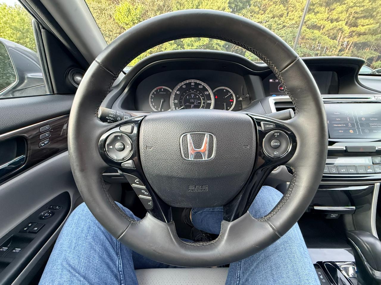 Honda Accord EX-L Sedan V6 6-Spd AT 2017